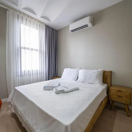 Historic 2 Bedroom Galata Apt-heart Of Kuledibi 1