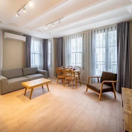 Historic 2 Bedroom Galata Apt-heart Of Kuledibi 1