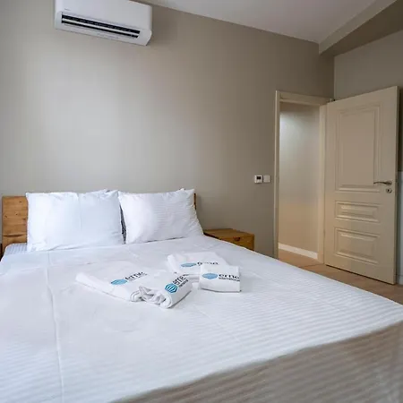 Historic 2 Bedroom Galata Apt-heart Of Kuledibi 1