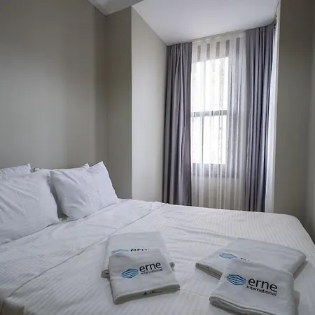 Historic 2 Bedroom Galata Apt-heart Of Kuledibi 1 *